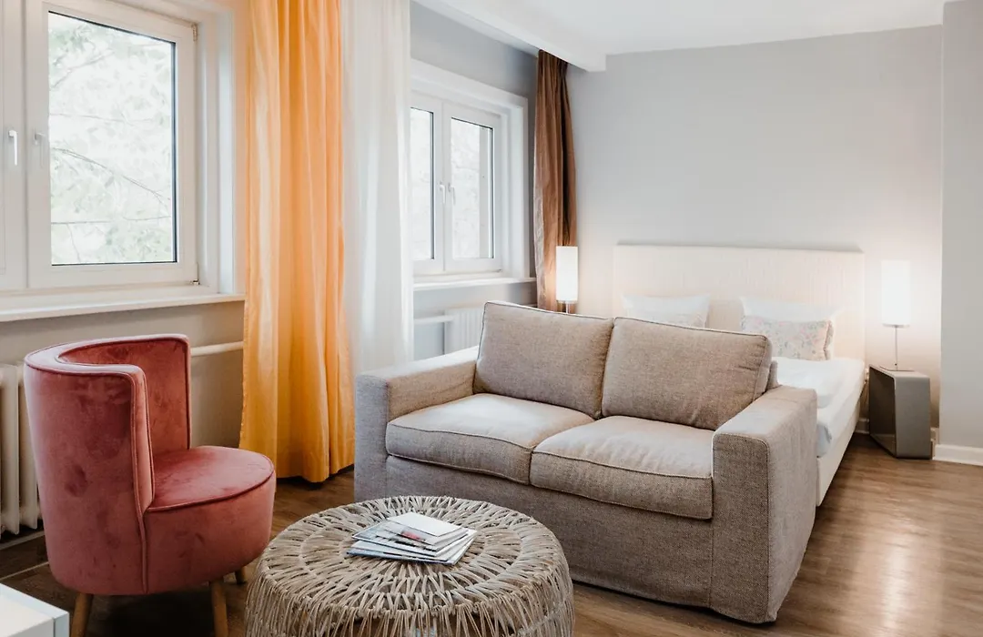 Hotel 'Das Strandhaus'-1